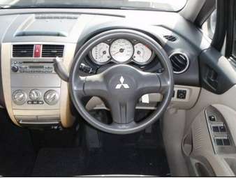 2003 Mitsubishi Colt Images