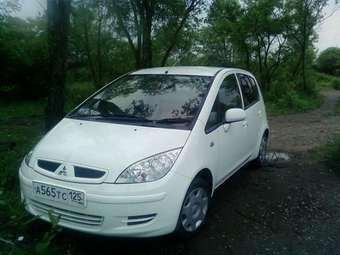 2003 Mitsubishi Colt Pics