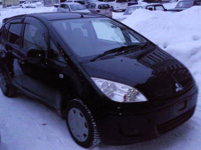 2003 Mitsubishi Colt