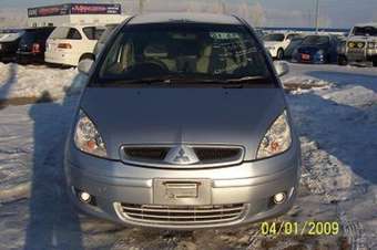 2003 Mitsubishi Colt Photos