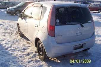 2003 Mitsubishi Colt Images