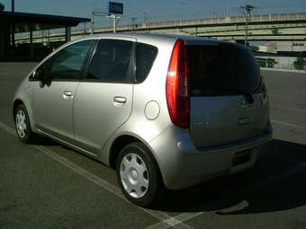 2003 Mitsubishi Colt Images