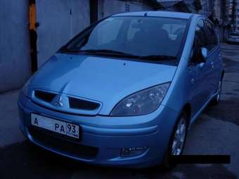 2003 Mitsubishi Colt Images