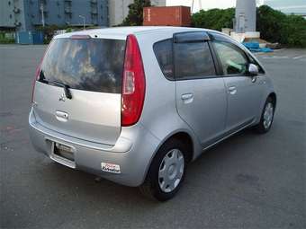 2003 Mitsubishi Colt Photos