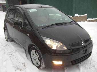 2003 Mitsubishi Colt Images