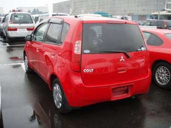 2003 Mitsubishi Colt Pictures