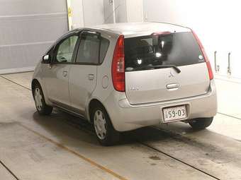 2003 Mitsubishi Colt Images