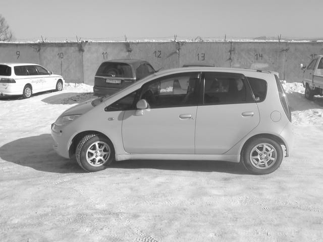 2003 Mitsubishi Colt