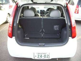 2003 Mitsubishi Colt Images