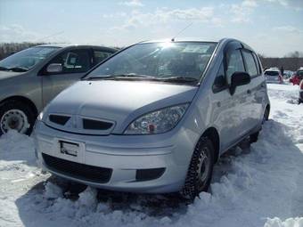 2003 Mitsubishi Colt Pics