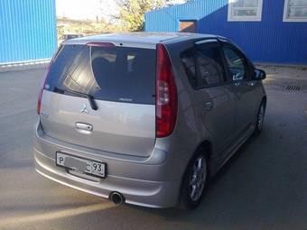 2003 Mitsubishi Colt Pics