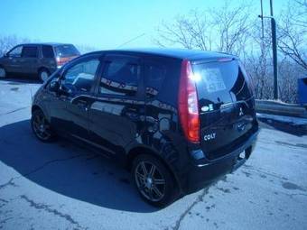 2003 Mitsubishi Colt Pictures