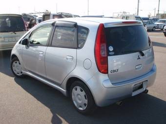 2003 Mitsubishi Colt Images
