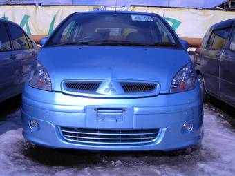 2003 Mitsubishi Colt Photos