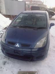 2003 Mitsubishi Colt Pictures