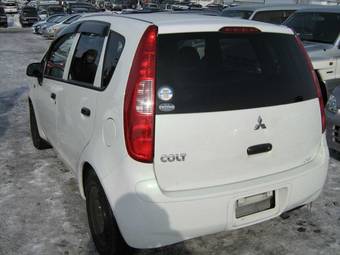 2003 Mitsubishi Colt Pictures