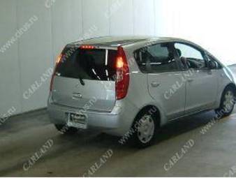 2003 Mitsubishi Colt Pictures