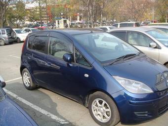 2003 Mitsubishi Colt Pics