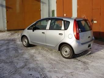 2003 Mitsubishi Colt Photos