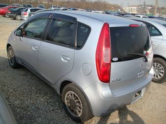 2003 Mitsubishi Colt Photos