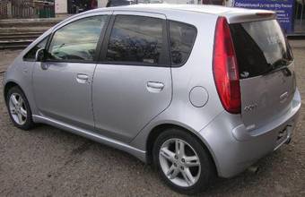 2003 Mitsubishi Colt Photos