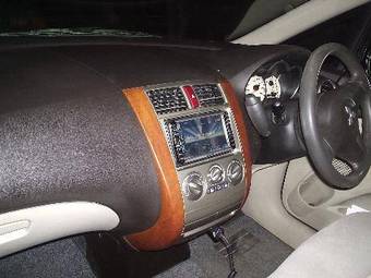 2003 Mitsubishi Colt Pictures
