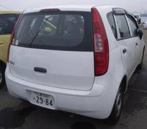 2003 Mitsubishi Colt Pics