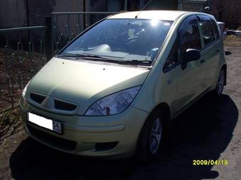 2003 Mitsubishi Colt Pics