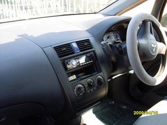 2003 Mitsubishi Colt Photos