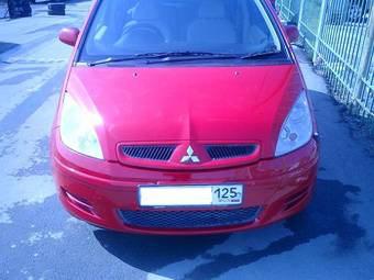 2003 Mitsubishi Colt Pictures