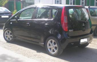 2003 Mitsubishi Colt Pictures