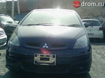 2003 Mitsubishi Colt Pictures