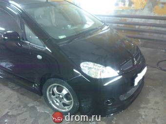 2003 Mitsubishi Colt Photos