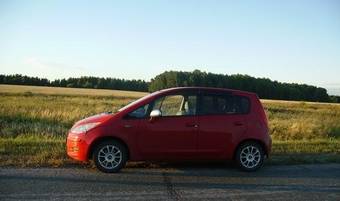 2003 Mitsubishi Colt Pictures