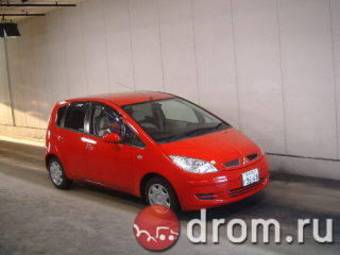2003 Mitsubishi Colt Pictures