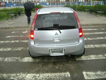 2003 Mitsubishi Colt Photos