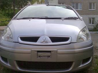 2003 Mitsubishi Colt Images