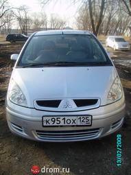 2003 Mitsubishi Colt Photos