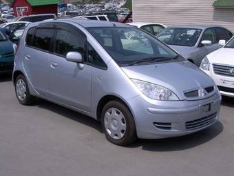 2003 Mitsubishi Colt Pics