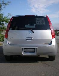 2003 Mitsubishi Colt Pictures