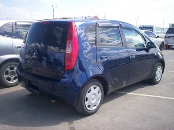 2003 Mitsubishi Colt Images