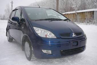 2003 Mitsubishi Colt Pics