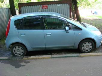 2003 Mitsubishi Colt Images