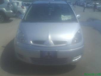 2003 Mitsubishi Colt Pictures