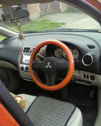 2003 Mitsubishi Colt Pics