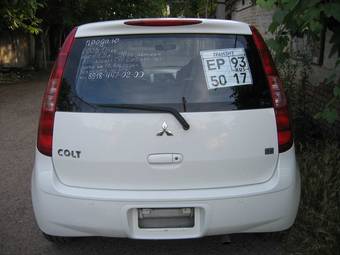 2003 Mitsubishi Colt Photos