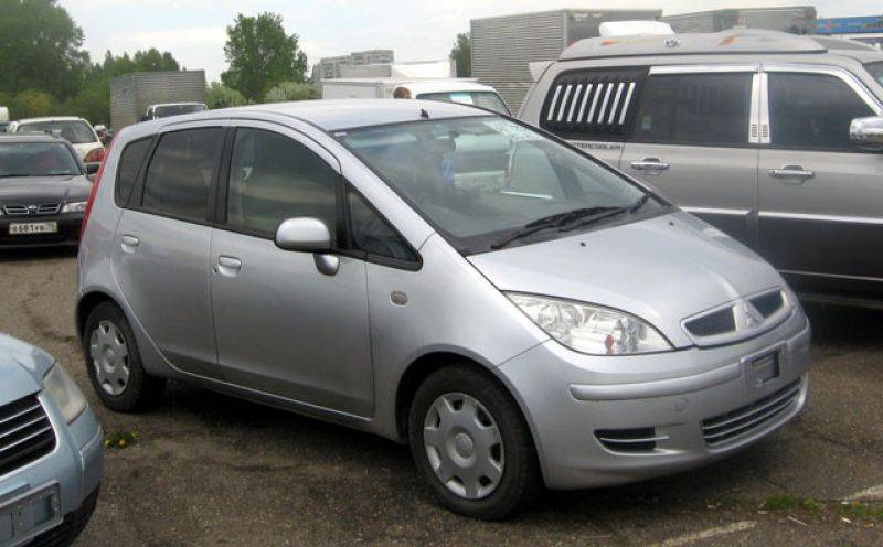 2003 Mitsubishi Colt