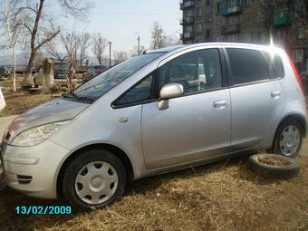2003 Mitsubishi Colt Wallpapers
