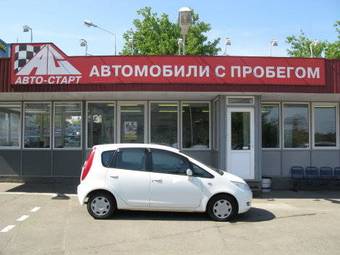 2003 Mitsubishi Colt Pictures