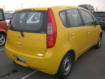 2003 Mitsubishi Colt Pics